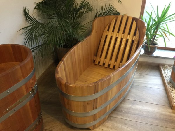 Holzwanne Holzbadewanne Badewanne aus Holz Bottich Zuber Wanne2 BWAib150_800.jpg